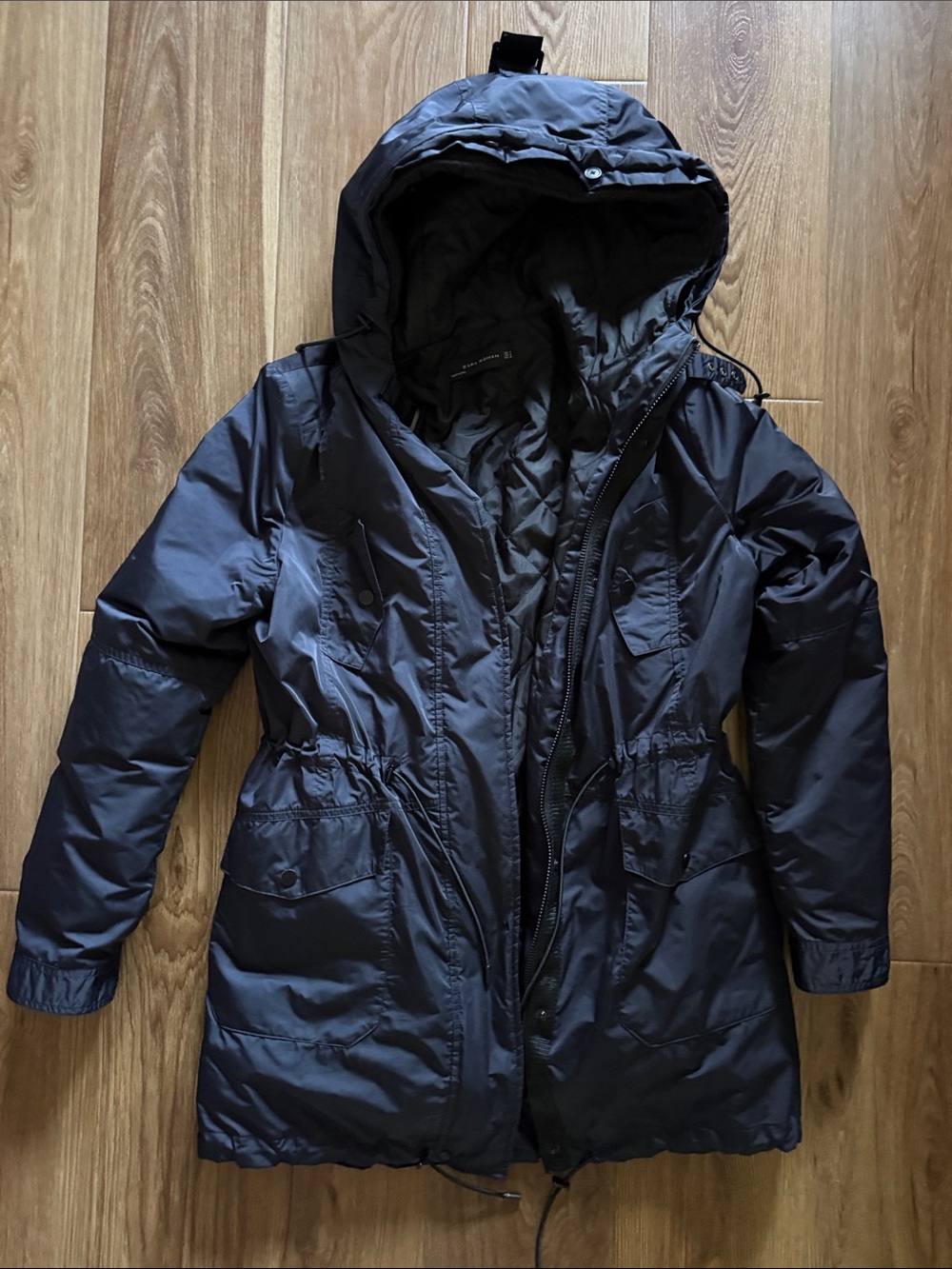Zara Women’s Hooded Puffer Coat in Dark Navy